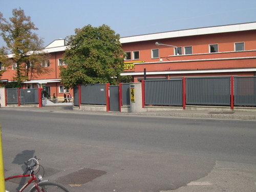 A l' usine !...
