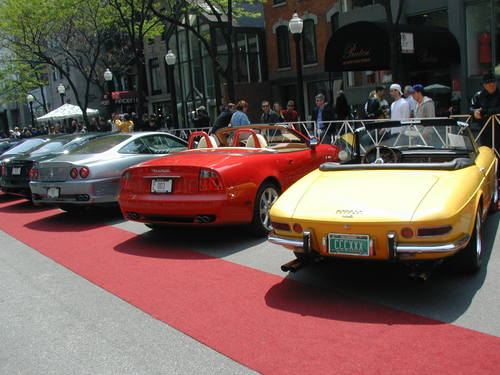 En marge du congrès, exposition FERRARI